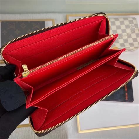portafoglio imitazione louis vuitton